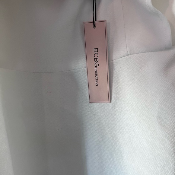 BCBGeneration Double Weave Dress. Size 6. - Picture 3 of 4